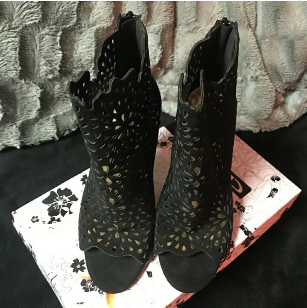 Black Summer Booties